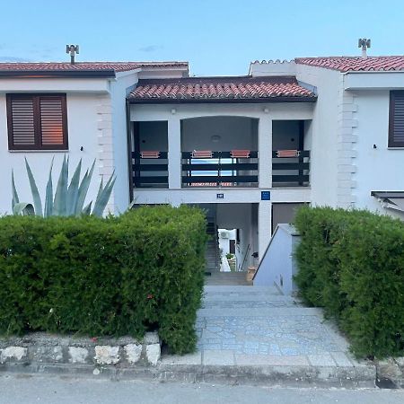 Residence4A-Appartamento Bianco Ravni Εξωτερικό φωτογραφία