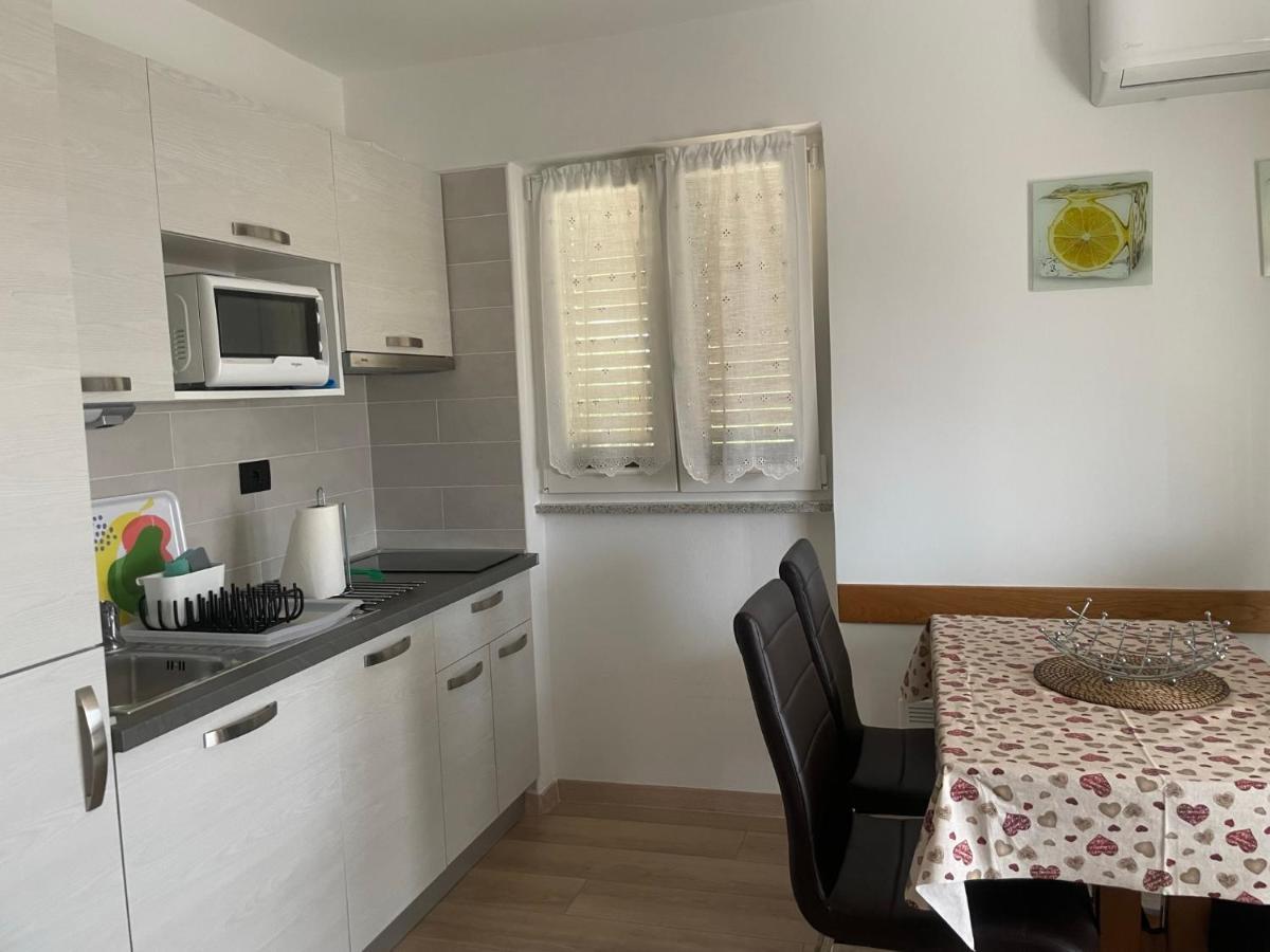 Residence4A-Appartamento Bianco Ravni Εξωτερικό φωτογραφία