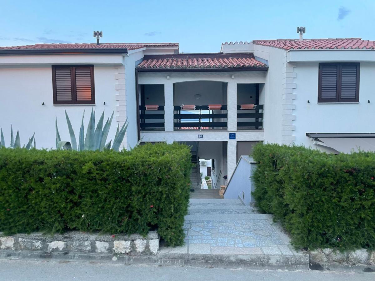 Residence4A-Appartamento Bianco Ravni Εξωτερικό φωτογραφία